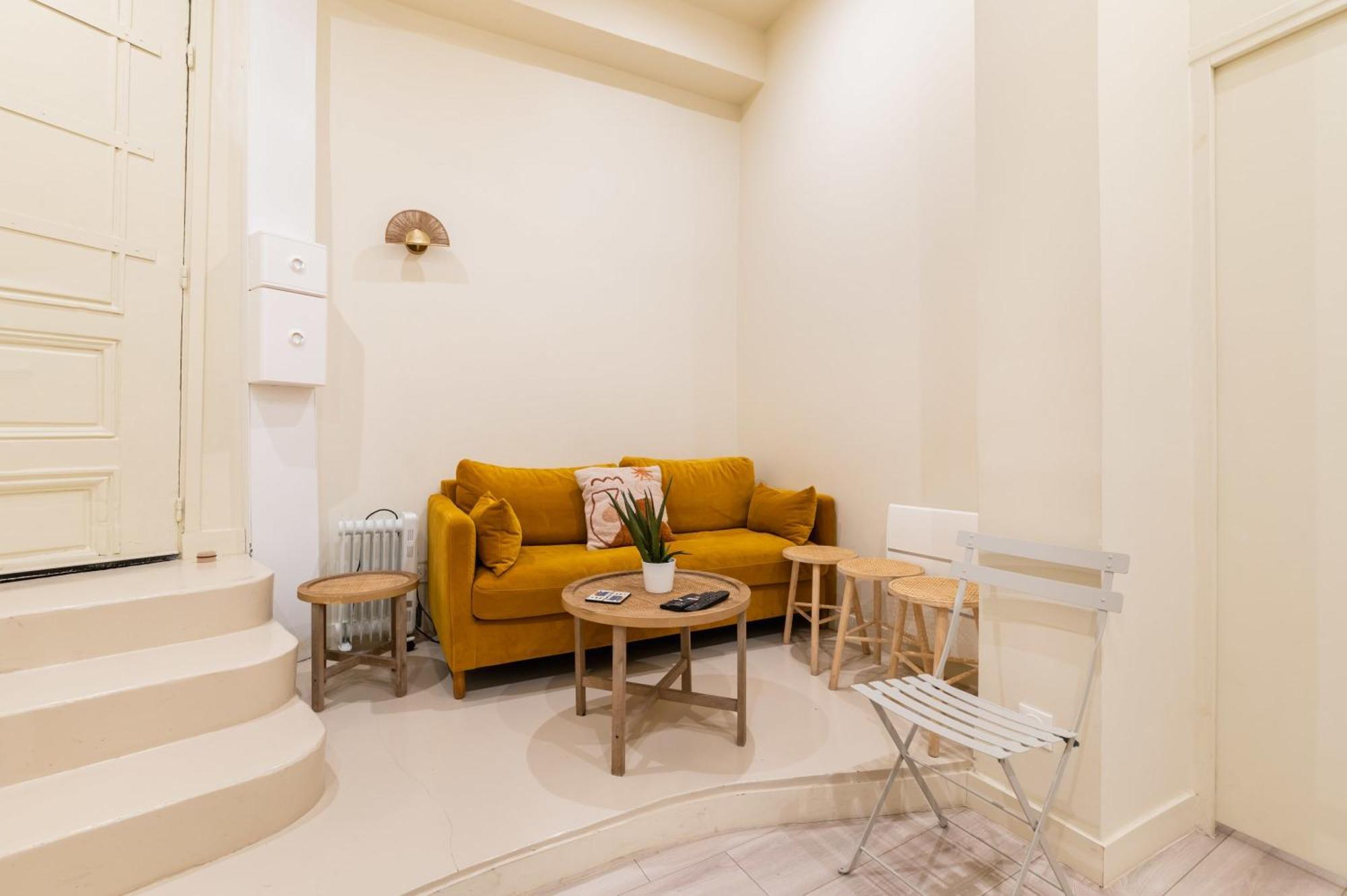 Charmant Appartement Moderne Haut Marais - 4P - Flat-Guest Paris Exterior foto