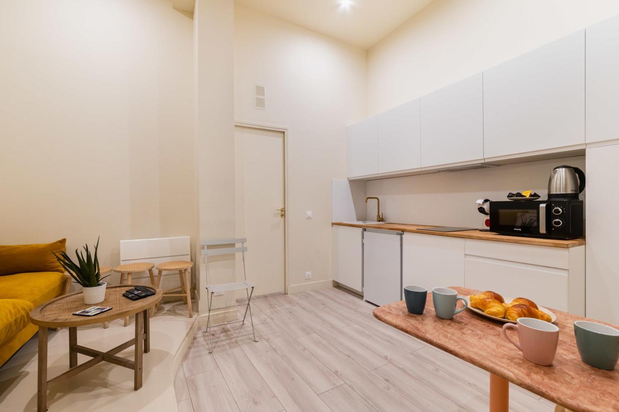 Charmant Appartement Moderne Haut Marais - 4P - Flat-Guest Paris Exterior foto